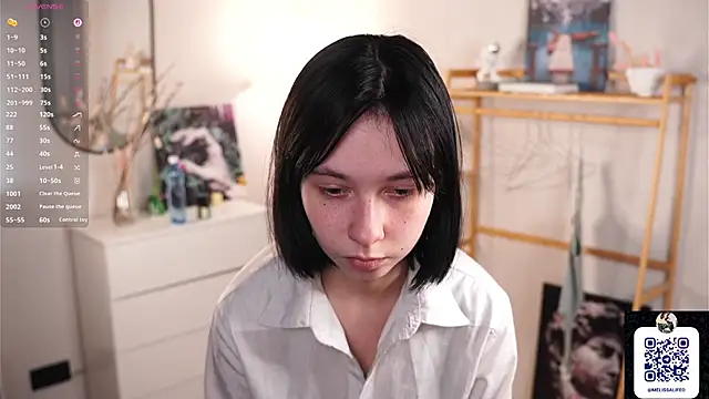 SuzanneHowse online show from 10-12-25, 05:39