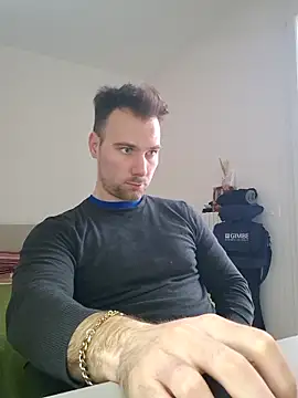 mrlyuis online show from 12-22-25, 10:23