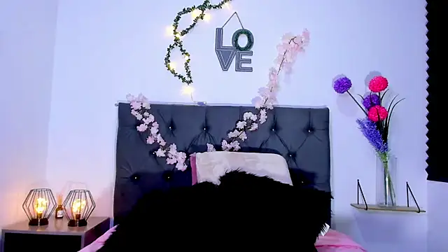 SagiraBelle online show from 01-06-26, 04:32