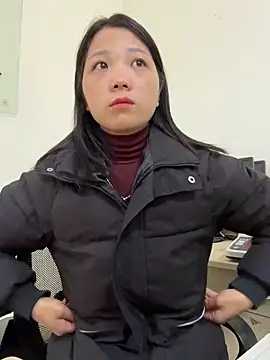 thaoyeuuu online show from 11-18-25, 02:28