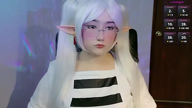 Snapshot of Livelle69 chatting on 11-08-25, 03:18 Livelle69 online show from 11-08-25, 03:18