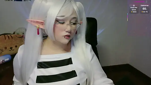 Snapshot of Livelle69 chatting on 04-04-26, 09:45 Livelle69 online show from 04-04-26, 09:45