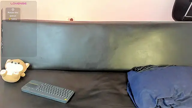 zarek lux online show from 03-27-26, 01:22