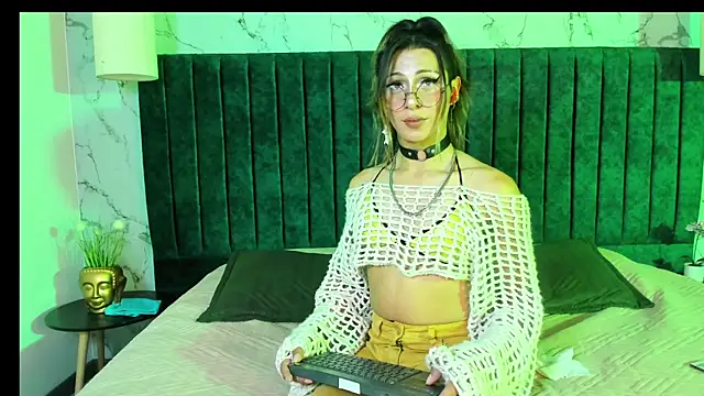 AustinJones  online show from 10-23-25, 08:18