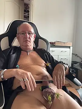 Robbin Huut online show from 09-16-25, 09:10