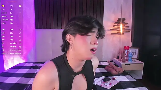 Creamy Angelo online show from 11-17-25, 08:36