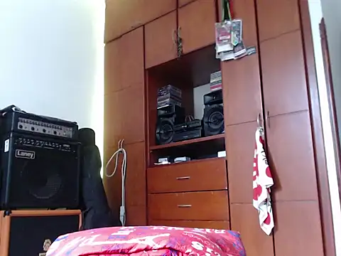 Diego  Barbarie   online show from 11-04-25, 08:08