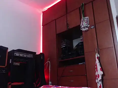 Diego  Barbarie   online show from 11-21-25, 08:51