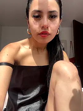 Victoria alson online show from 10-30-25, 02:07