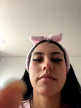 Victoria alson online show from 11-03-25, 02:51