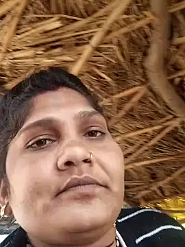 Snapshot of Rakhi_j chatting on 02-03-26, 08:30 Rakhi j online show from 02-03-26, 08:30