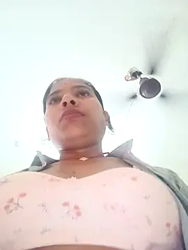 Snapshot of Rubi_sarma chatting on 09-24-25, 12:41 Rubi sarma online show from 09-24-25, 12:41