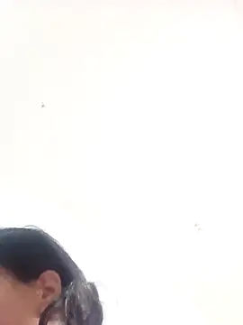 Snapshot of Rubi_sarma chatting on 10-06-25, 08:39 Rubi sarma online show from 10-06-25, 08:39