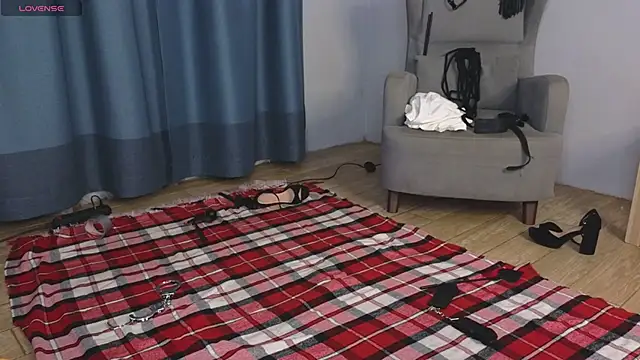 laracroftmansion online show from 03-03-26, 05:19