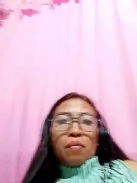 Snapshot of pinayhotii chatting on 06-01-26, 02:41 pinayhotii online show from 06-01-26, 02:41