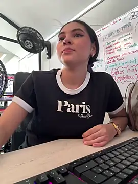 AlinnaRosee  online show from 03-03-26, 04:13