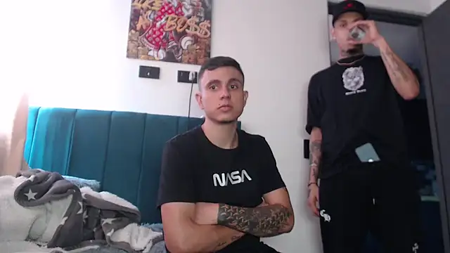 Snapshot of Warmteam777 chatting on 09-11-25, 09:48 Warmteam777 online show from 09-11-25, 09:48