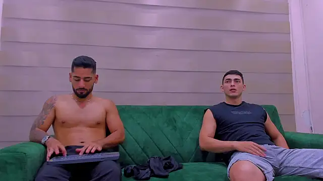 mike friends online show from 11-19-25, 01:05