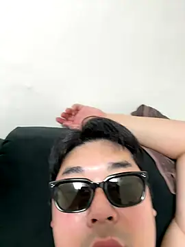 Snapshot of gayfucuxuc chatting on 09-21-25, 02:51 gayfucuxuc online show from 09-21-25, 02:51