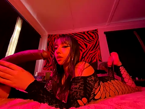 Snapshot of GoddessJemma chatting on 09-08-25, 09:14 GoddessJemma online show from 09-08-25, 09:14