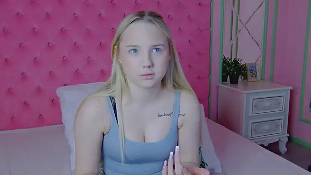 Sky Cutie online show from 02-24-26, 08:01