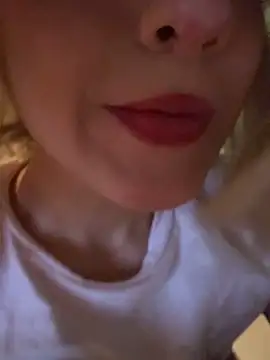 SweetBunnyGF online show from 10-30-25, 11:27