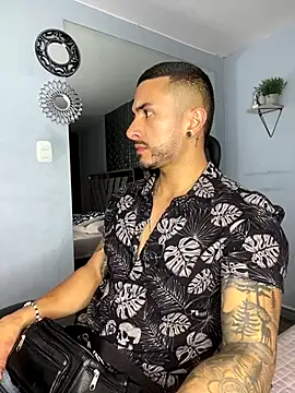 Snapshot of ALEXXX_KING chatting on 09-10-25, 07:58 ALEXXX KING online show from 09-10-25, 07:58