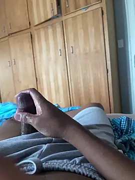 CreamyOff45 online show from 12-15-25, 06:39