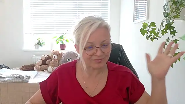 Linsy Kim online show from 03-19-26, 02:32