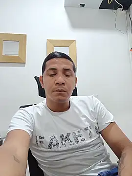 JoaoSalgado online show from 05-13-26, 04:32