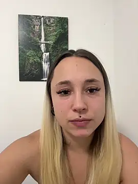 stelli 99 online show from 10-12-25, 04:17