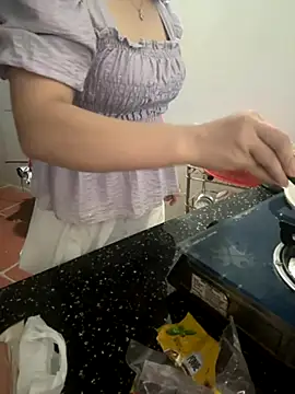 kem 2000 online show from 10-04-25, 03:32