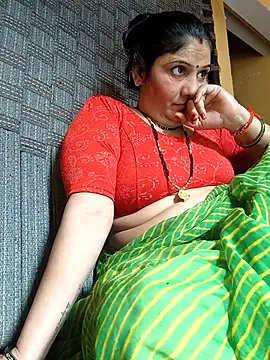 Snapshot of Rakhi99x chatting on 10-14-25, 10:49 Rakhi99x online show from 10-14-25, 10:49