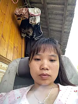 Ngoc-bbi online show from 04-08-26, 01:49