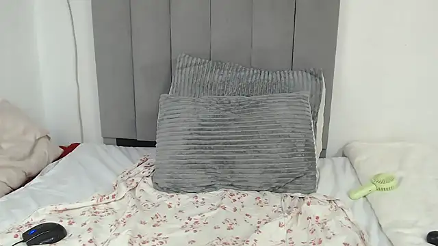 Sexy melanin17 online show from 10-16-25, 04:35