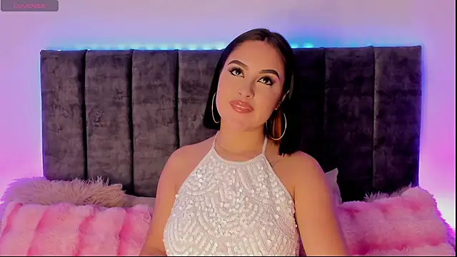 AnaLevii online show from 04-22-26, 01:23