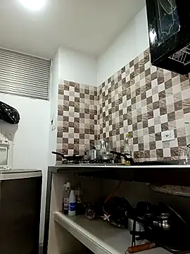 dulcelatin21 online show from 09-18-25, 09:50