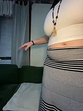 Snapshot of voorheesgirl chatting on 11-07-25, 03:17 voorheesgirl online show from 11-07-25, 03:17