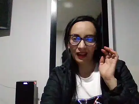 Snapshot of sarita_star chatting on 09-24-25, 04:38 sarita star online show from 09-24-25, 04:38