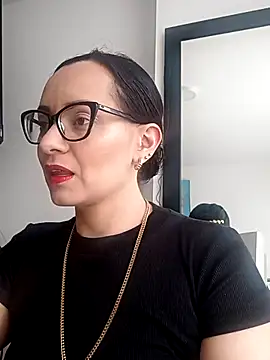 Snapshot of sarita_star chatting on 10-15-25, 04:51 sarita star online show from 10-15-25, 04:51