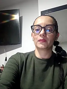 Snapshot of sarita_star chatting on 10-28-25, 02:04 sarita star online show from 10-28-25, 02:04