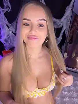 AubrieleRouj1 online show from 10-24-25, 04:03