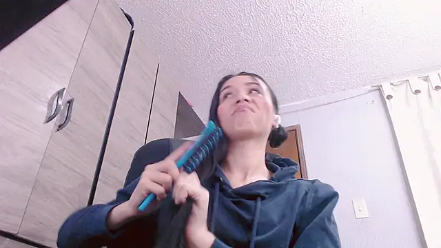 Snapshot of scarlett_vonrose chatting on 10-03-25, 08:50 scarlett vonrose online show from 10-03-25, 08:50