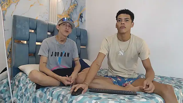 PRETTY FEM online show from 01-06-26, 01:20