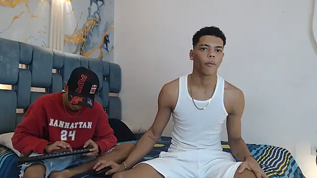 PRETTY FEM online show from 02-14-26, 01:46