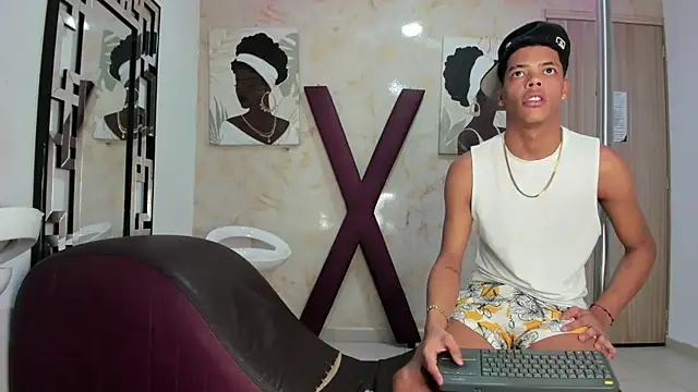 PRETTY FEM online show from 06-28-26, 07:31