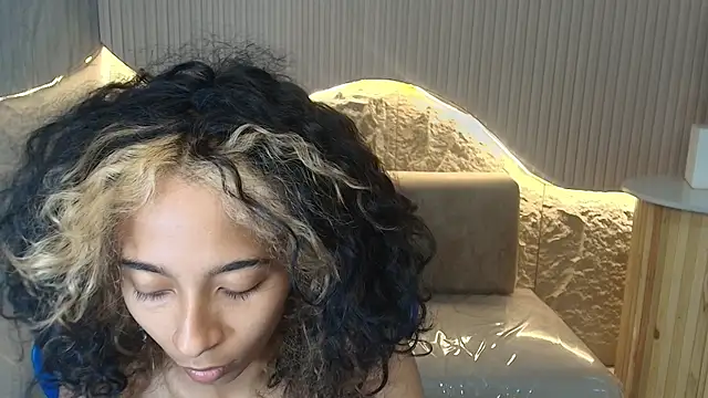 Agnis ink r online show from 10-27-25, 12:53