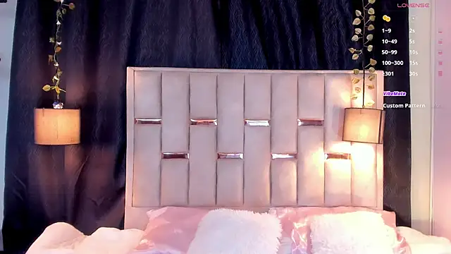 melody-rouss online show from 11-23-25, 02:44