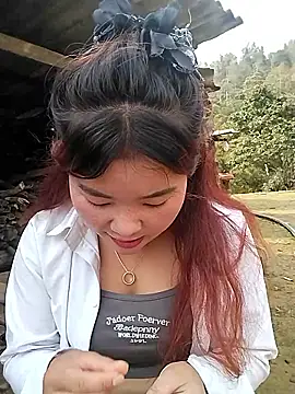 lylylove online show from 03-18-26, 02:26