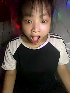 Snapshot of candy___123 chatting on 09-24-25, 03:37 candy   123 online show from 09-24-25, 03:37